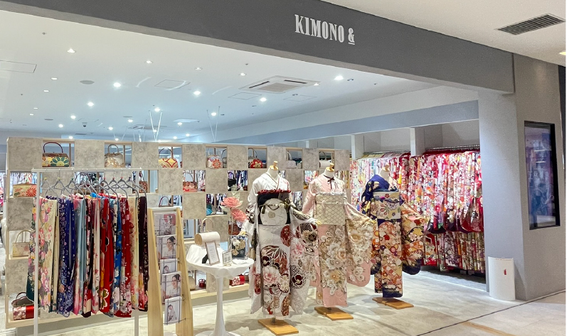 成人式振袖・卒業袴レンタル KIMONO& 大宮門街店